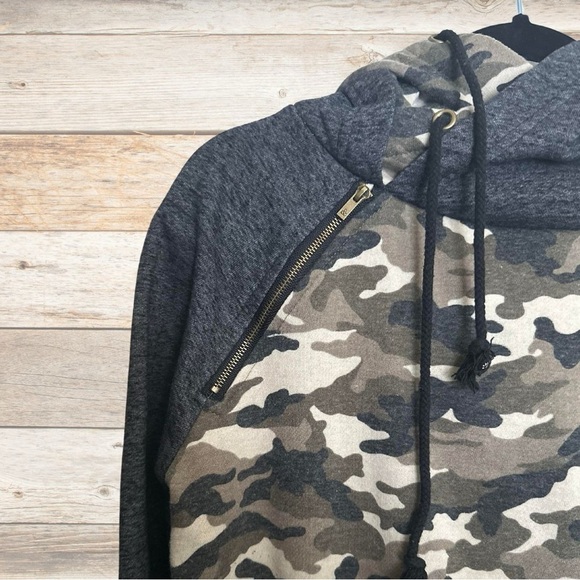 Ampersand Ave Camo Double Hoodie - Picture 4 of 6